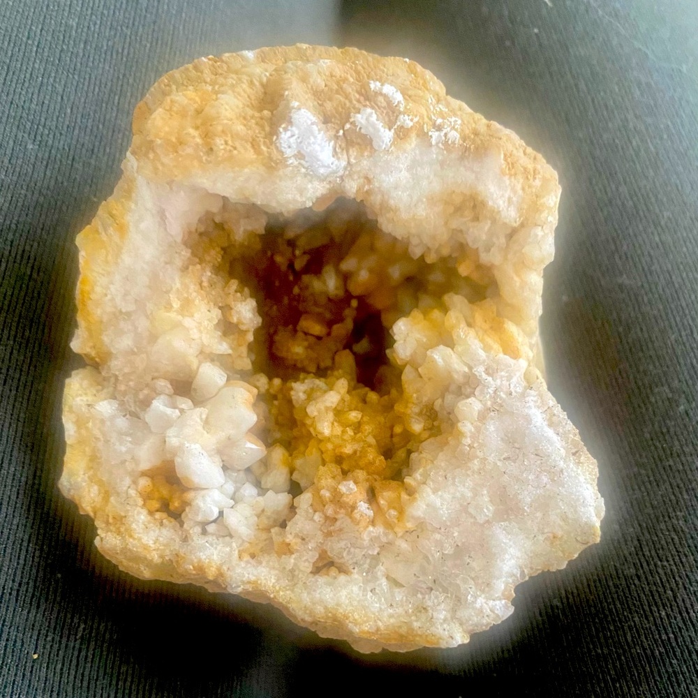 Beautiful, citrine and quartz geode